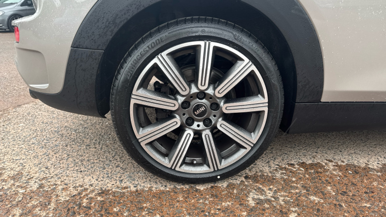 MINI Hatchback 2.0 Cooper S Exclusive 5dr Petrol Hatchback